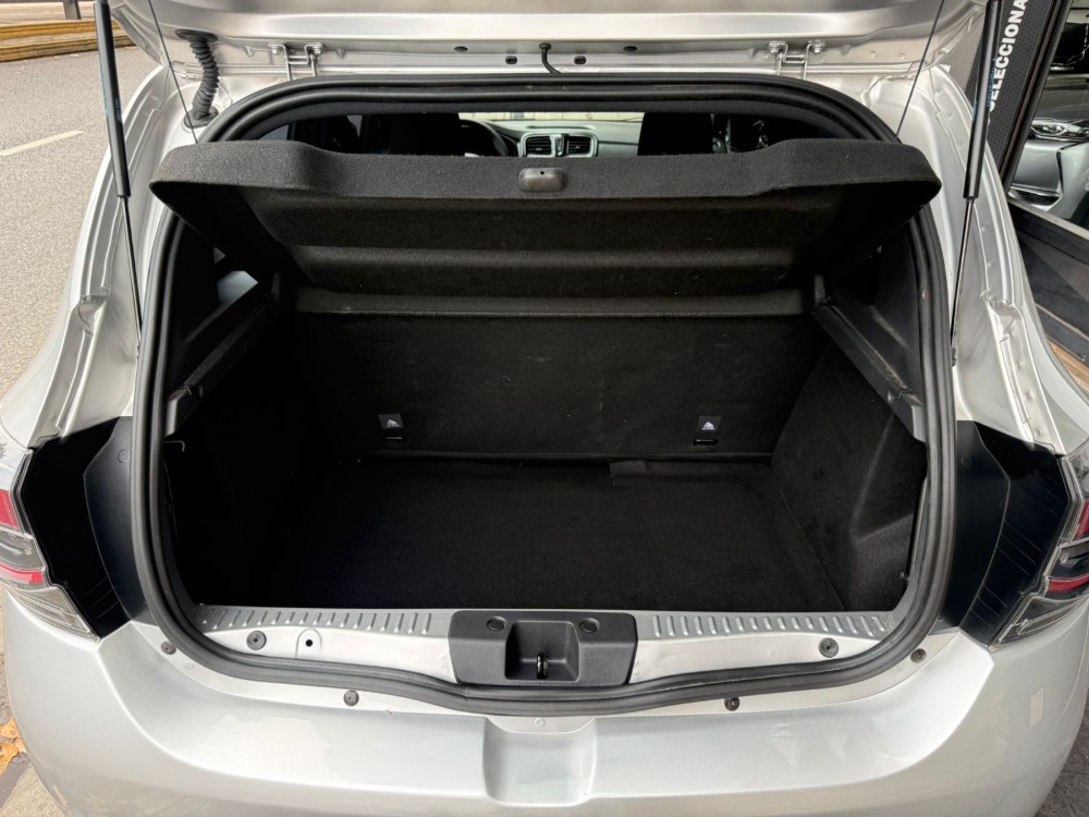 Renault Sandero Life — foto 10